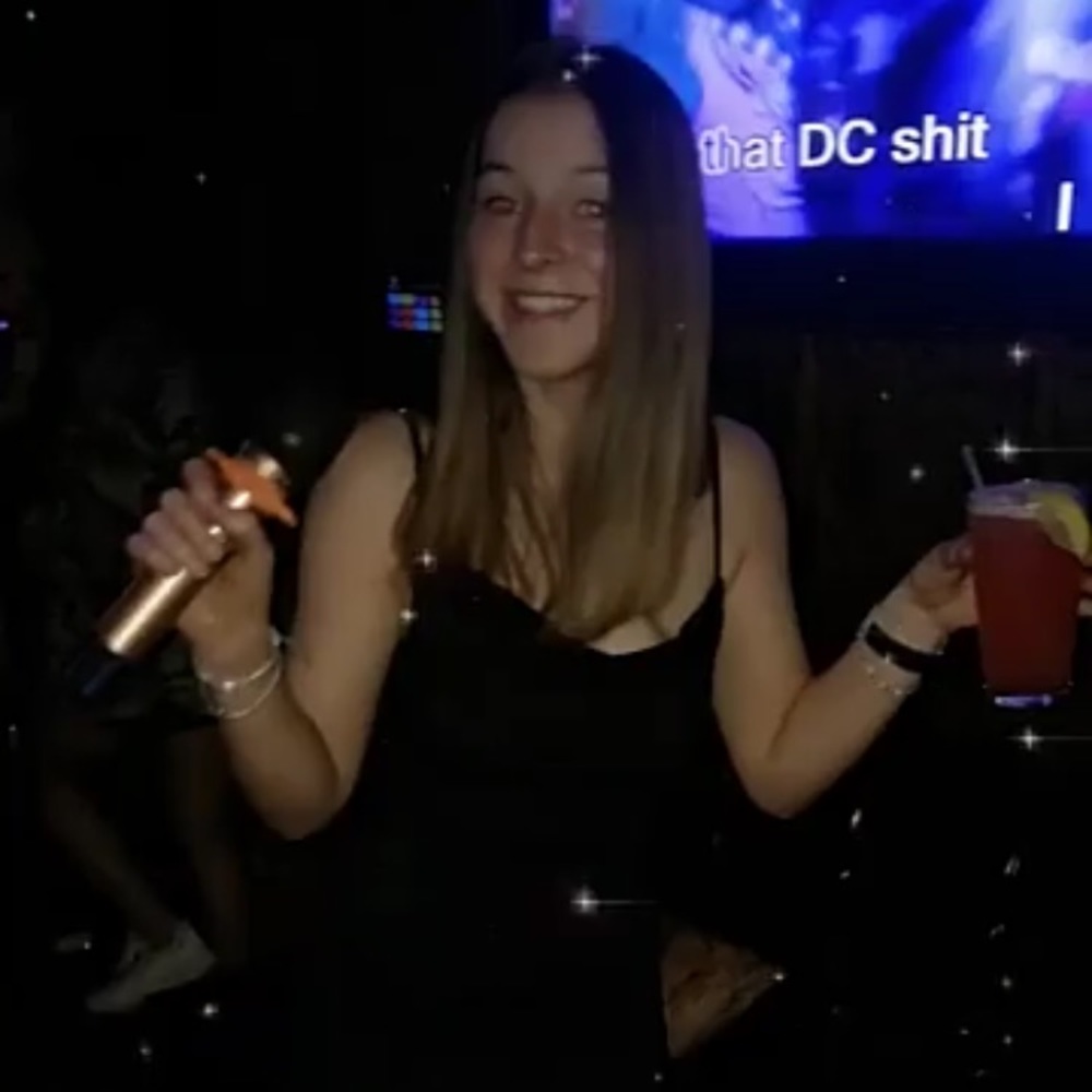 Meet your Posher, Evie